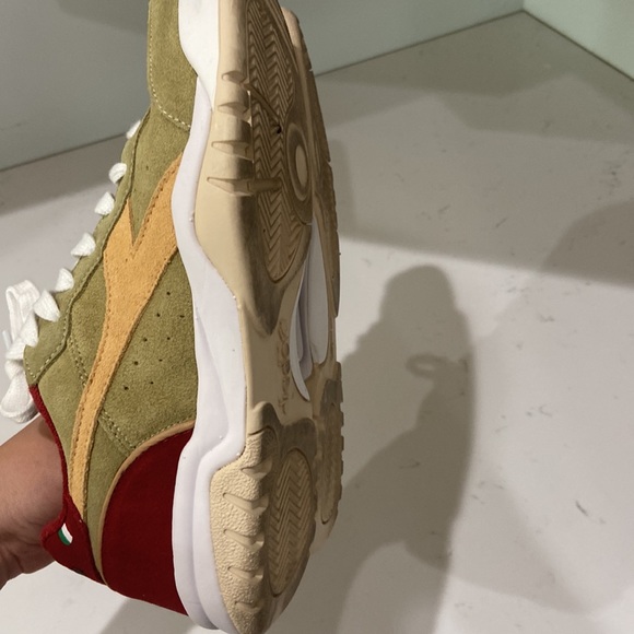 Diadora Italian athletic shoes ❤️🔥 men's 8 EUC( stain on the right shoe lace) - Picture 15 of 15